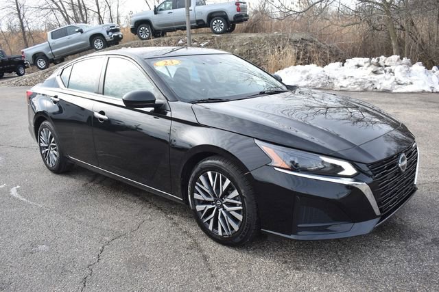Used 2023 Nissan Altima 2.5 SV image 11