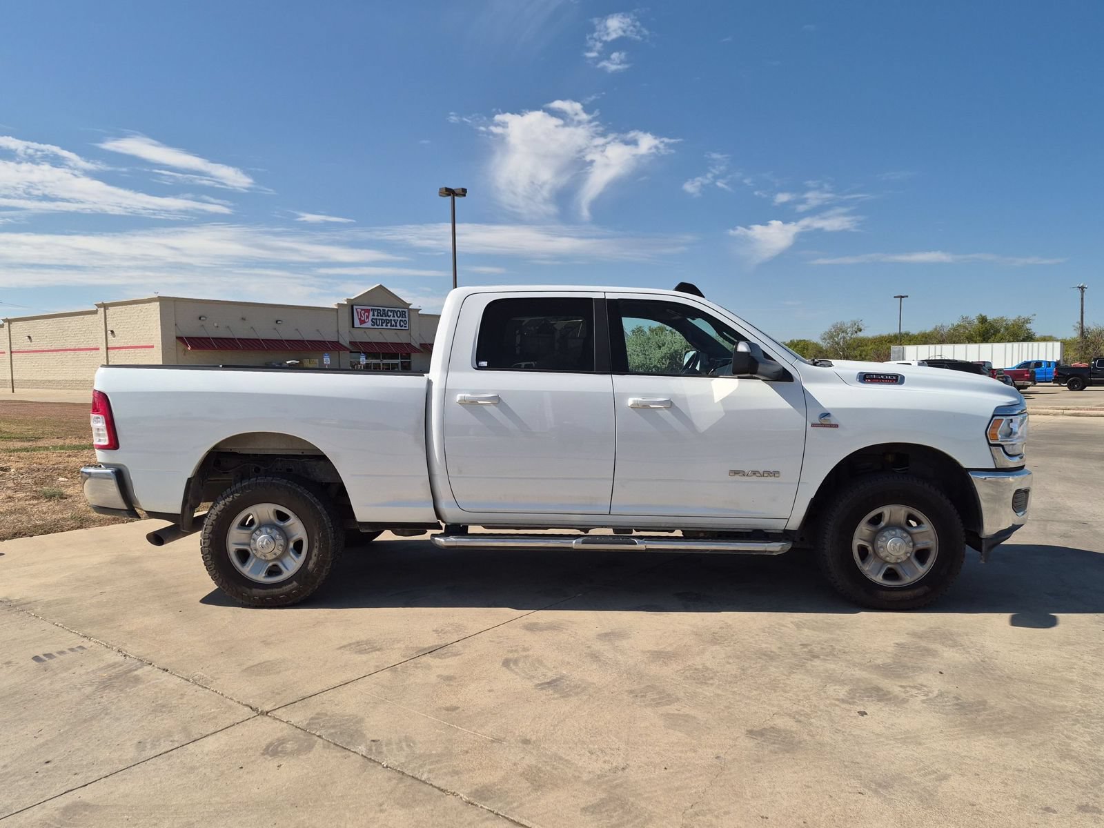 Used 2022 RAM 2500 Big Horn AWD/4WD image 2