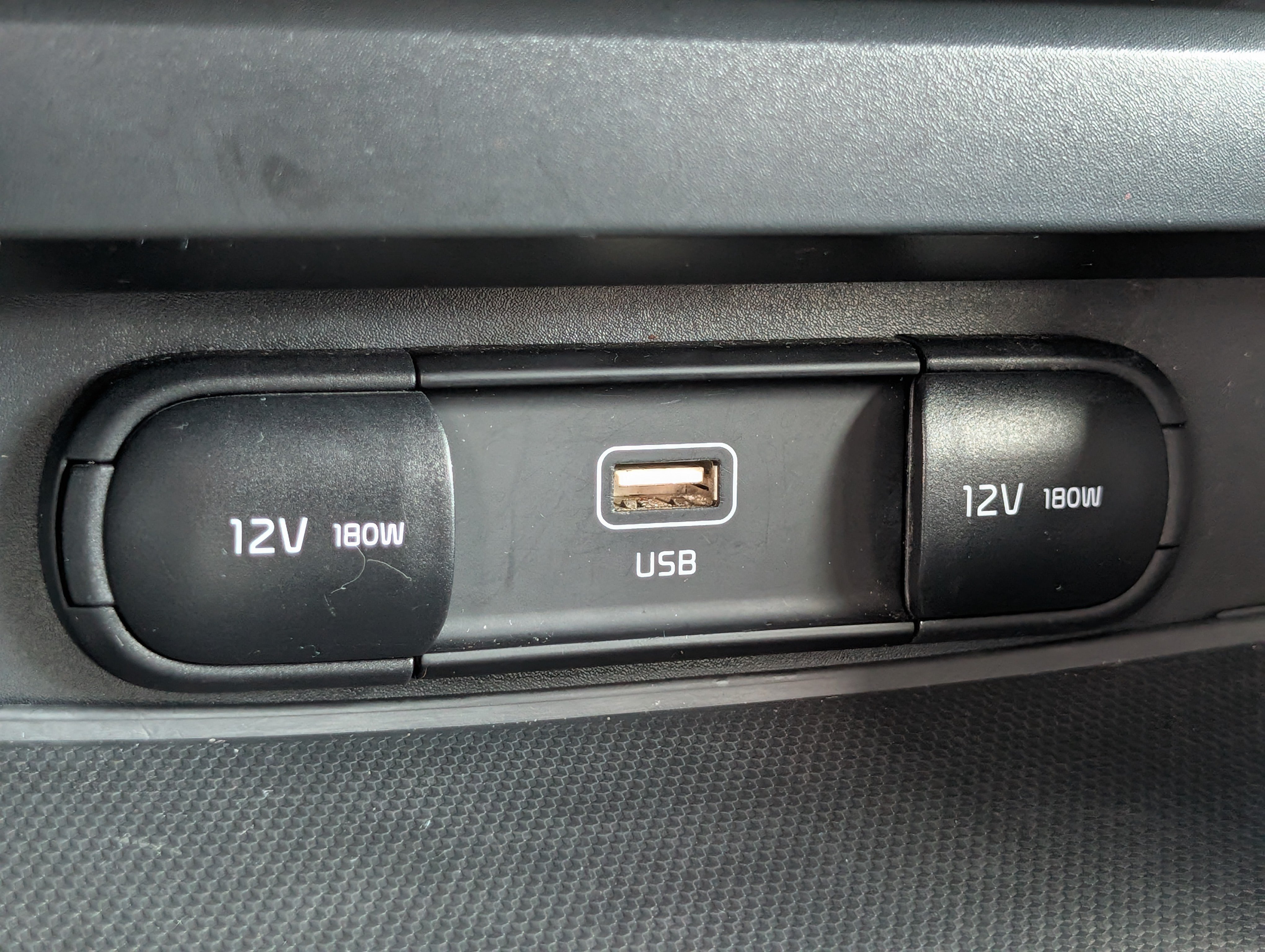 Used 2024 Kia Soul LX w/ Option Group 015 FWD image 21