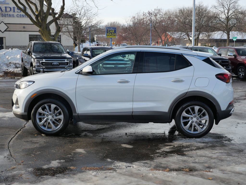 Used 2022 Buick Encore GX Essence w/ Experience Buick Package image 5