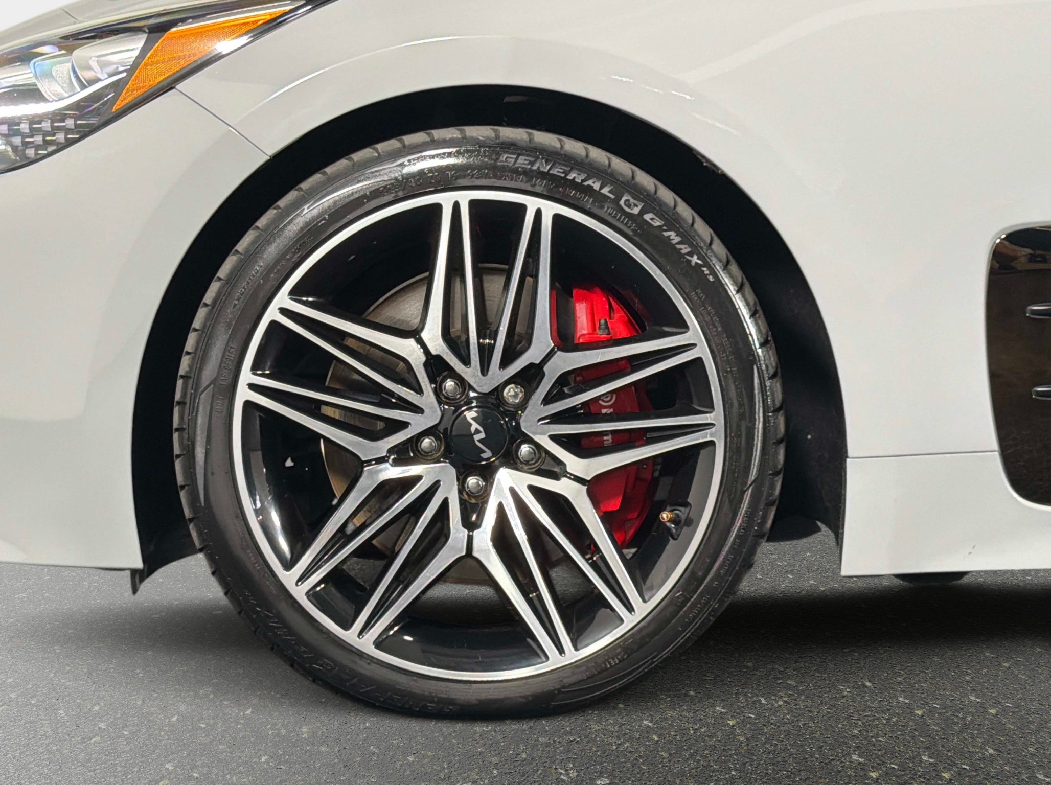 Used 2023 Kia Stinger GT2 w/ Red Interior Color Package RWD image 12