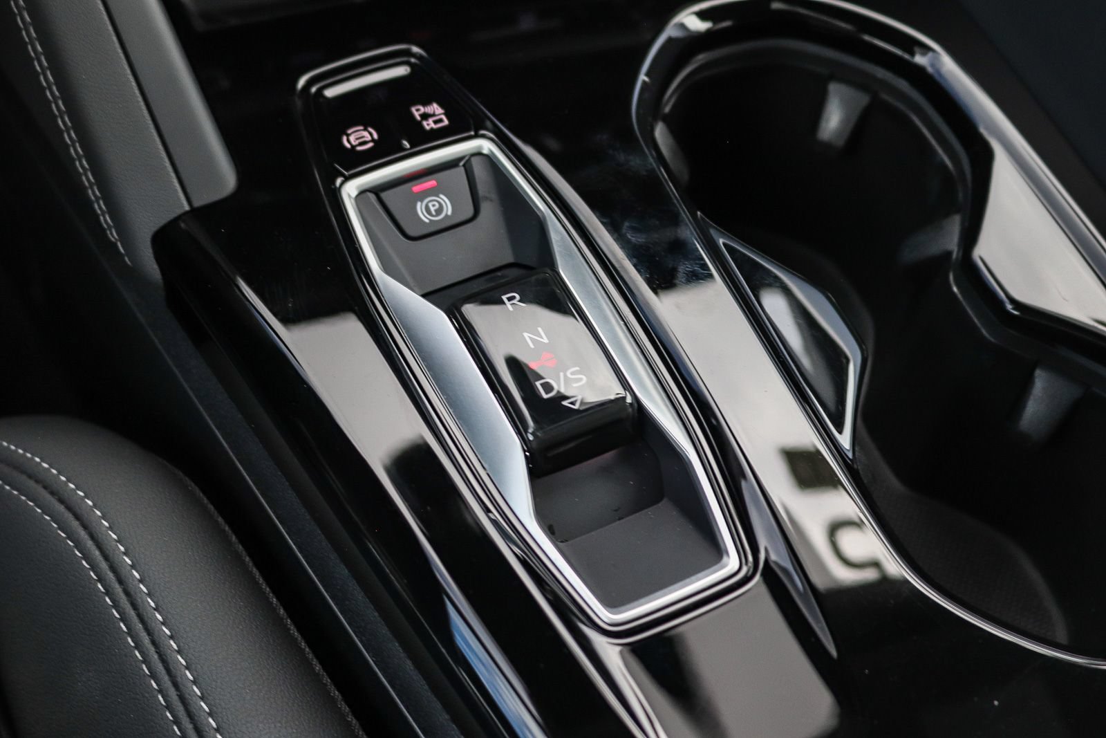 Certified 2025 Audi Q5 Prestige AWD/4WD image 24
