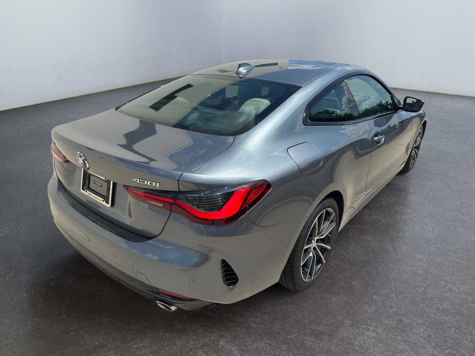 Used 2021 BMW 430i xDrive Coupe w/ Premium Package AWD/4WD image 13