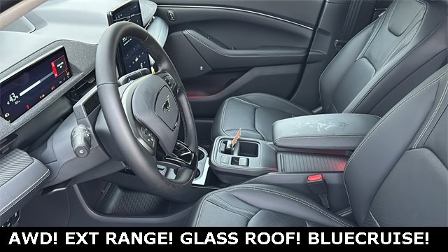 New 2025 Ford Mustang Mach-E Premium image 23