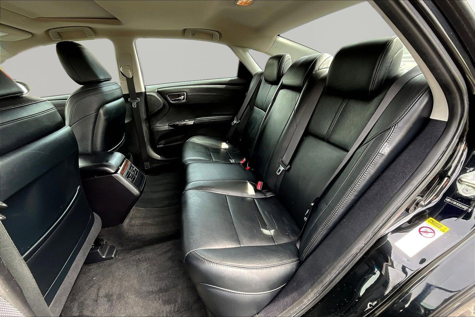 Used 2014 Toyota Avalon XLE Touring FWD image 22