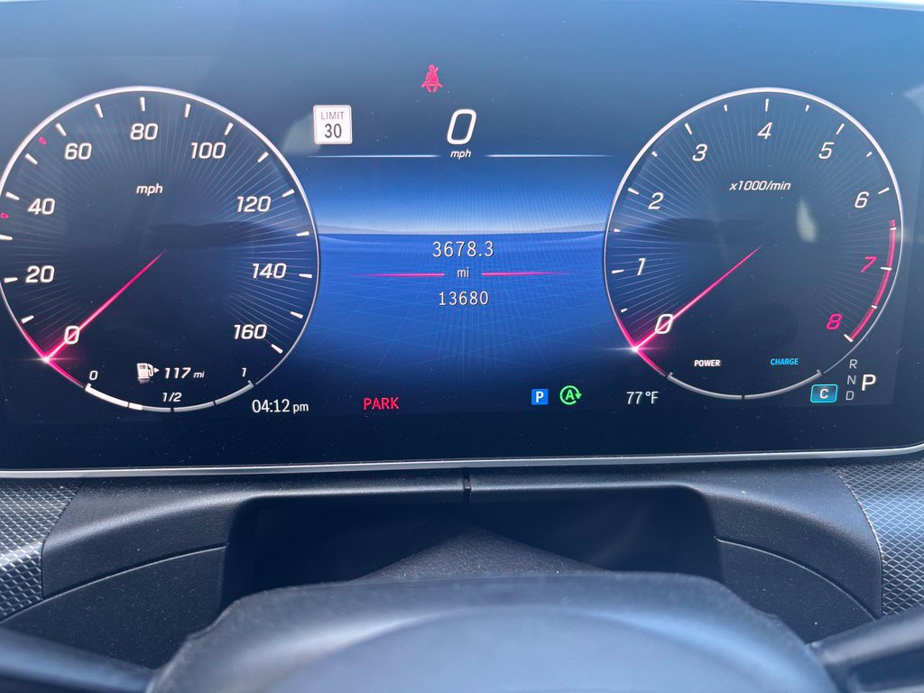 Used 2024 Mercedes-Benz C 300 Sedan image 10