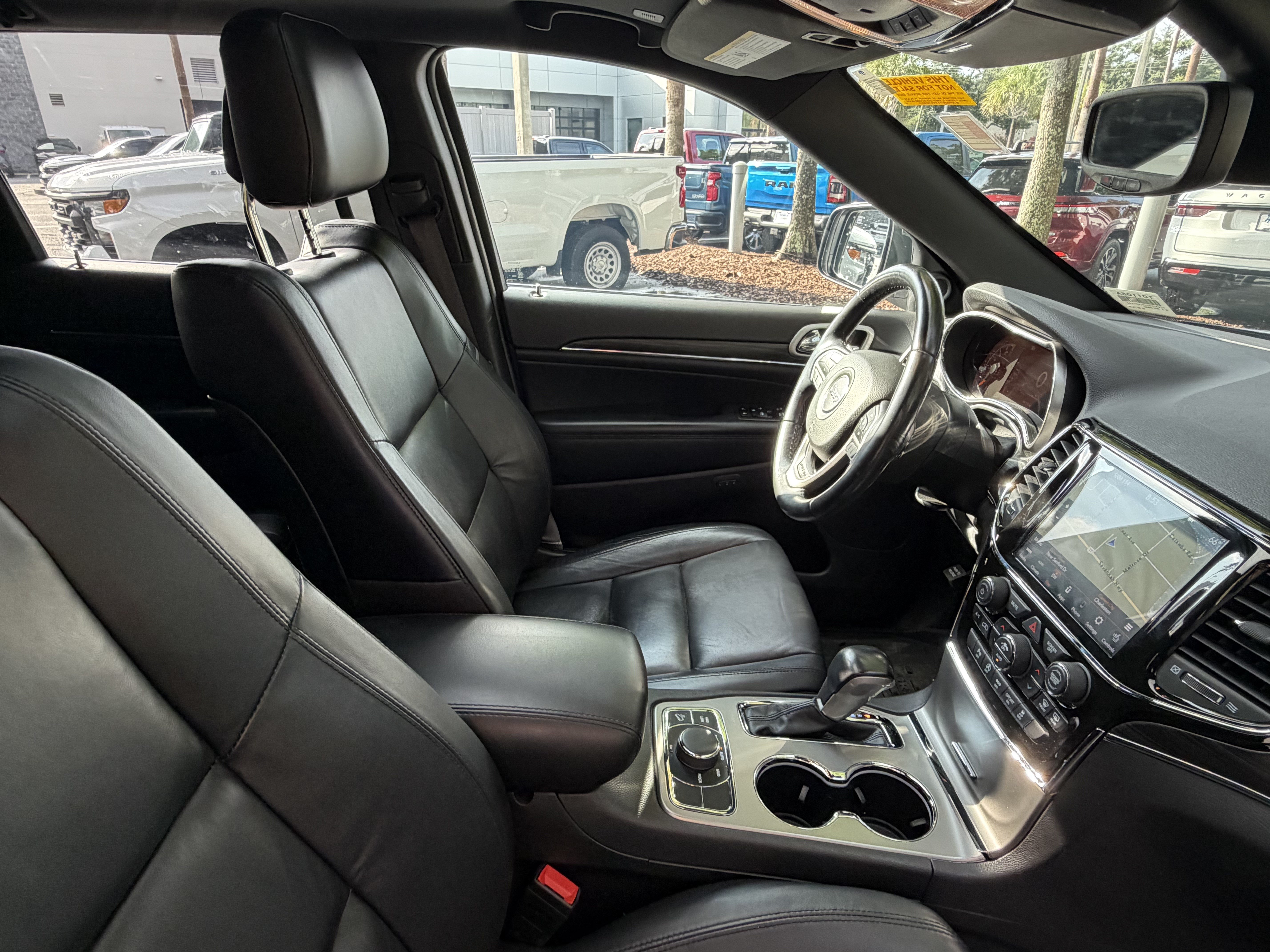 Used 2021 Jeep Grand Cherokee Limited w/ Premium Lighting Group AWD/4WD image 47
