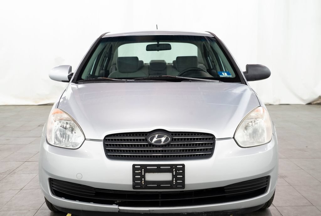 Used 2009 Hyundai Accent GLS w/ Popular Equipment Pkg 5 FWD image 2