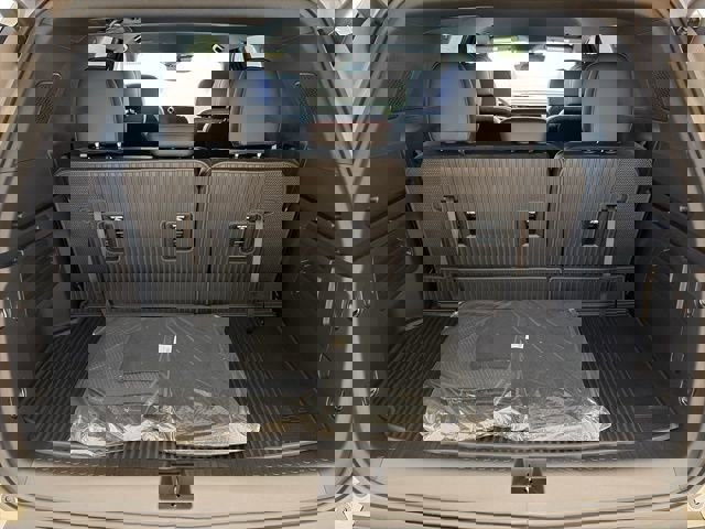 New 2026 Chevrolet Traverse Z71 w/ Driver Confidence Package image 13