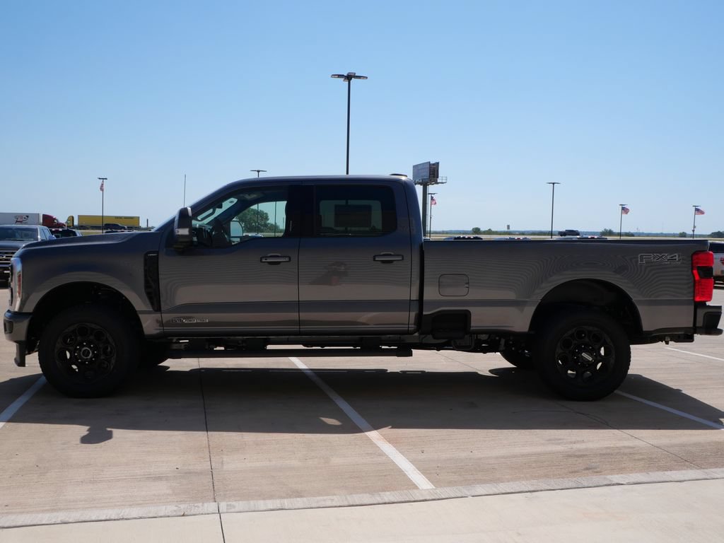 New 2026 Ford F350 Lariat w/ Black Appearance Package AWD/4WD image 3