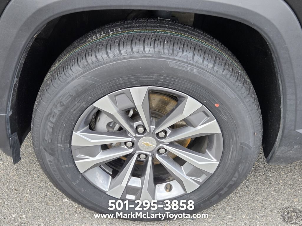 Used 2025 Chevrolet Equinox LT FWD image 16