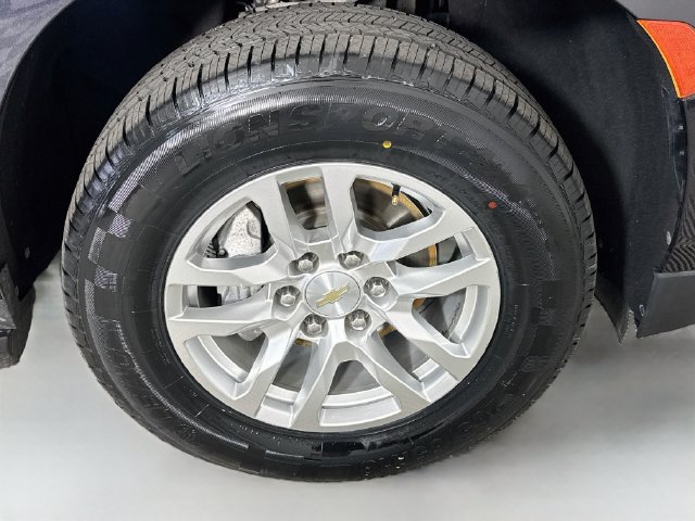 Used 2022 Chevrolet Suburban LT RWD image 31