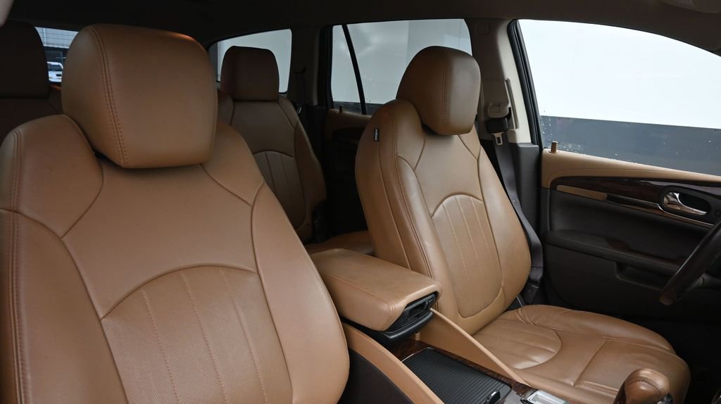 Used 2017 Buick Enclave Leather FWD image 11