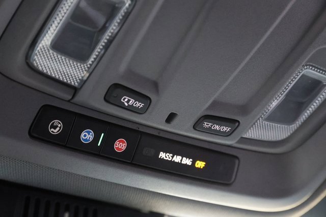 Used 2022 Chevrolet Silverado 1500 LT w/ Protection Package image 31