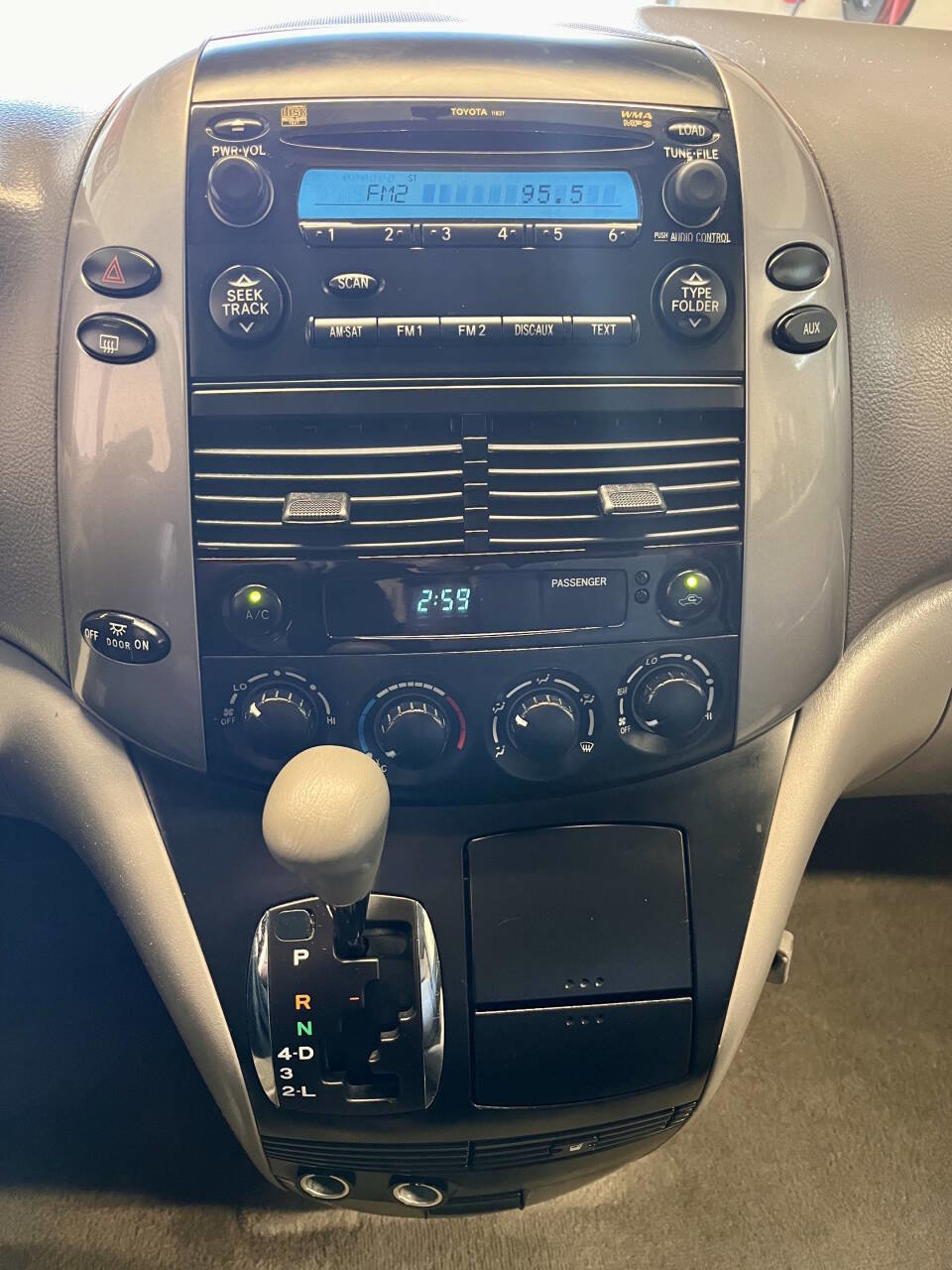 Used 2008 Toyota Sienna LE image 10