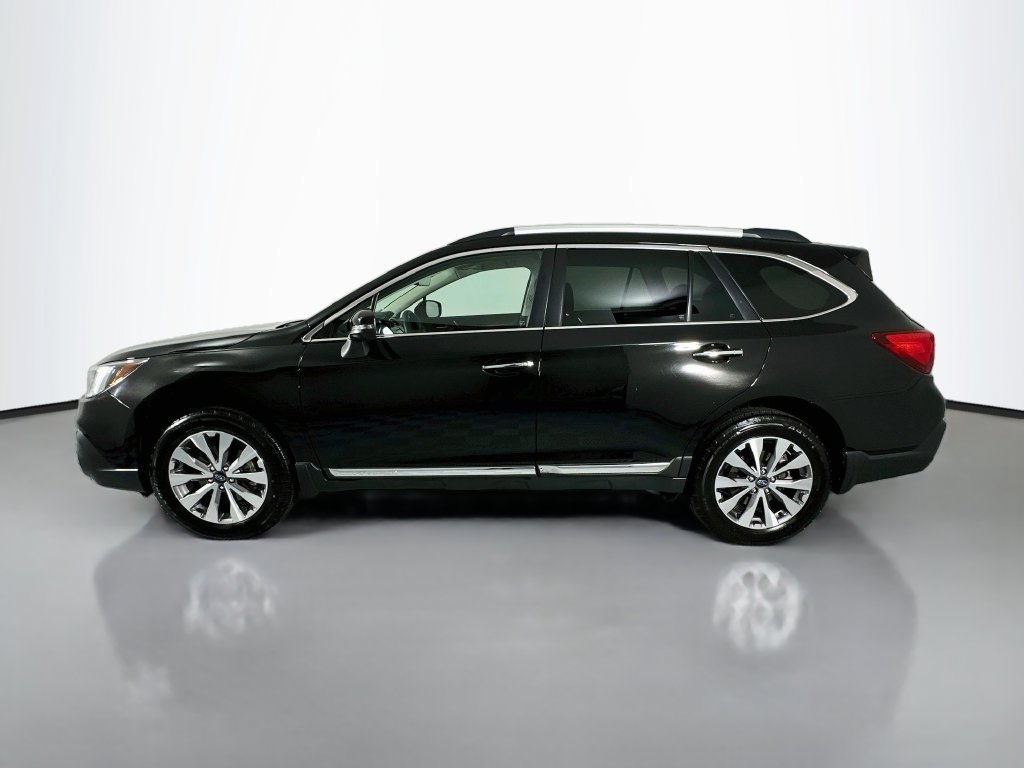 Used 2019 Subaru Outback 3.6R Touring AWD/4WD image 2