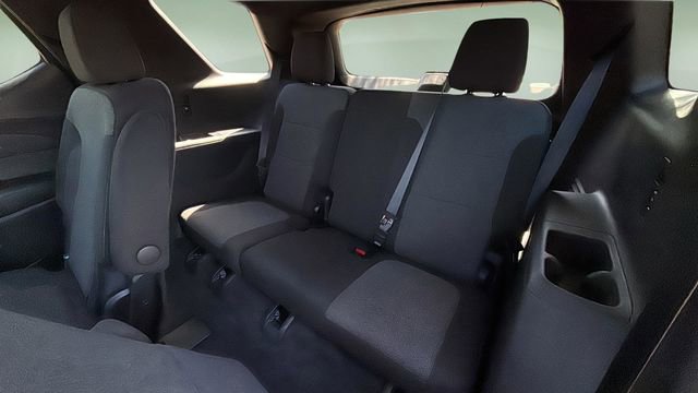 Used 2023 Chevrolet Traverse LT image 33