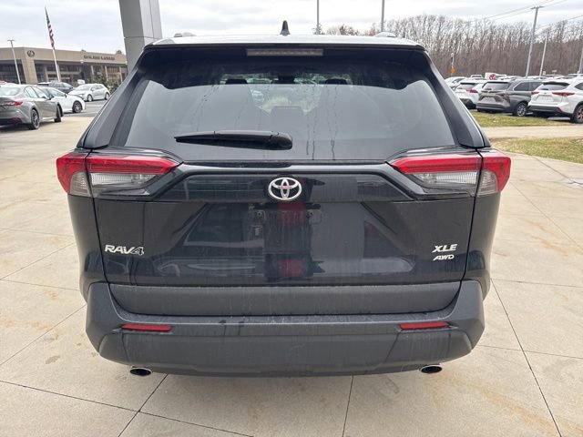Used 2025 Toyota RAV4 XLE AWD/4WD image 6