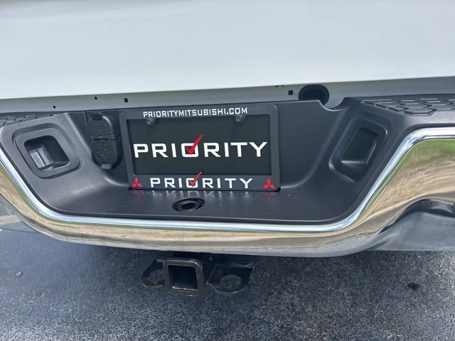 Used 2023 RAM 1500 Classic SLT w/ Trailer & Traction Group image 23