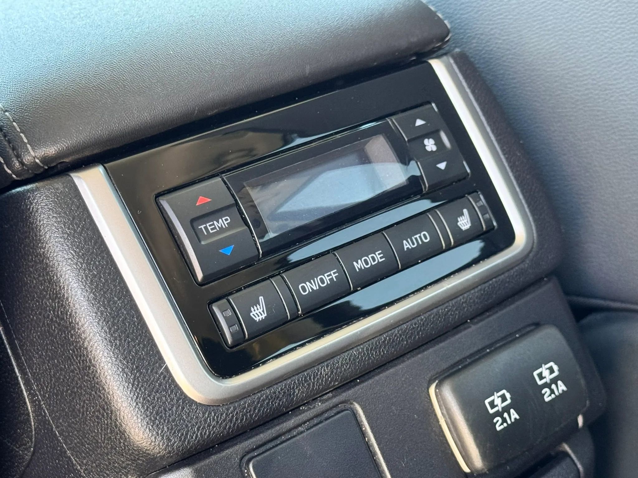 Used 2022 Subaru Ascent Onyx Edition image 24