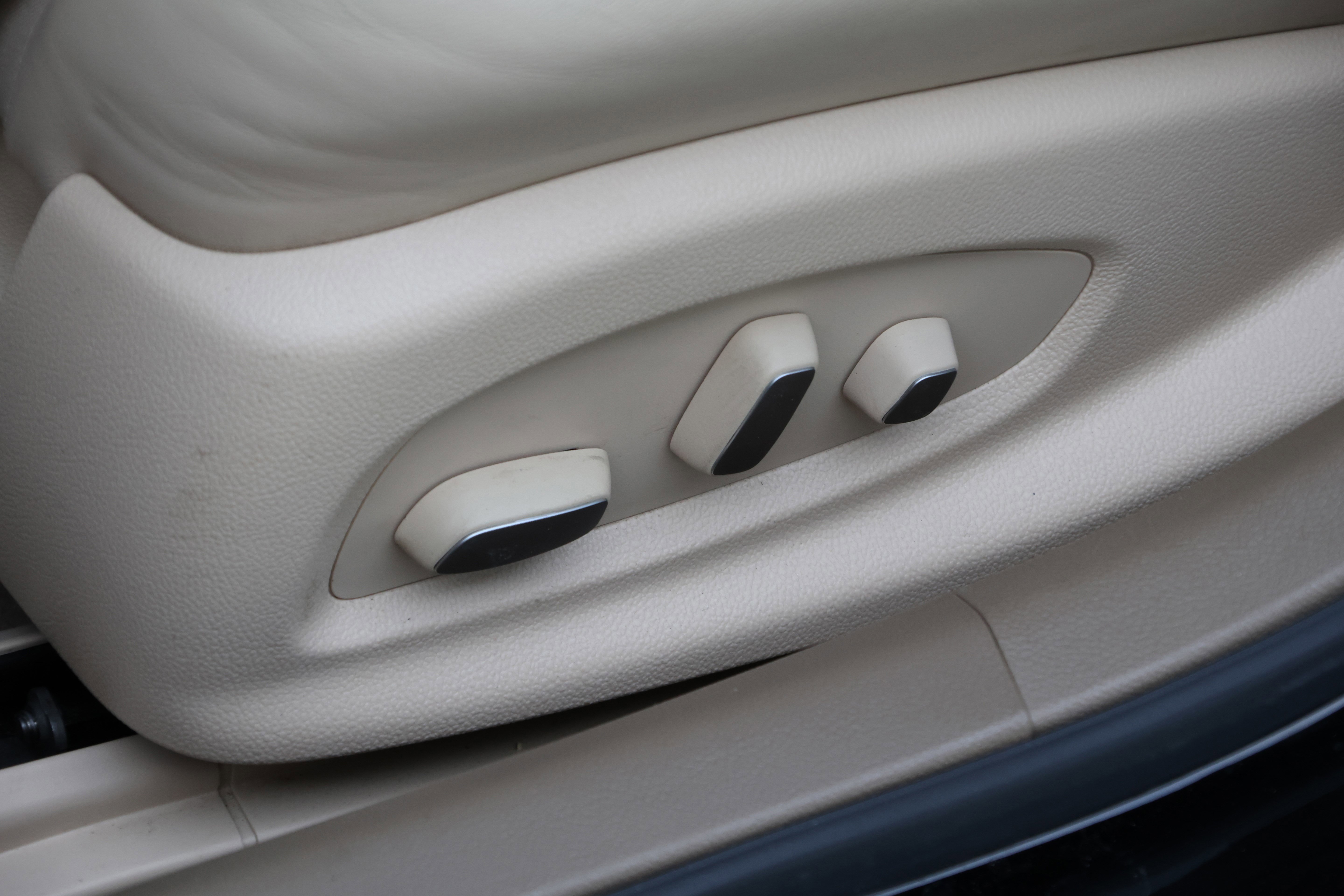 Used 2016 Cadillac CTS Premium image 35