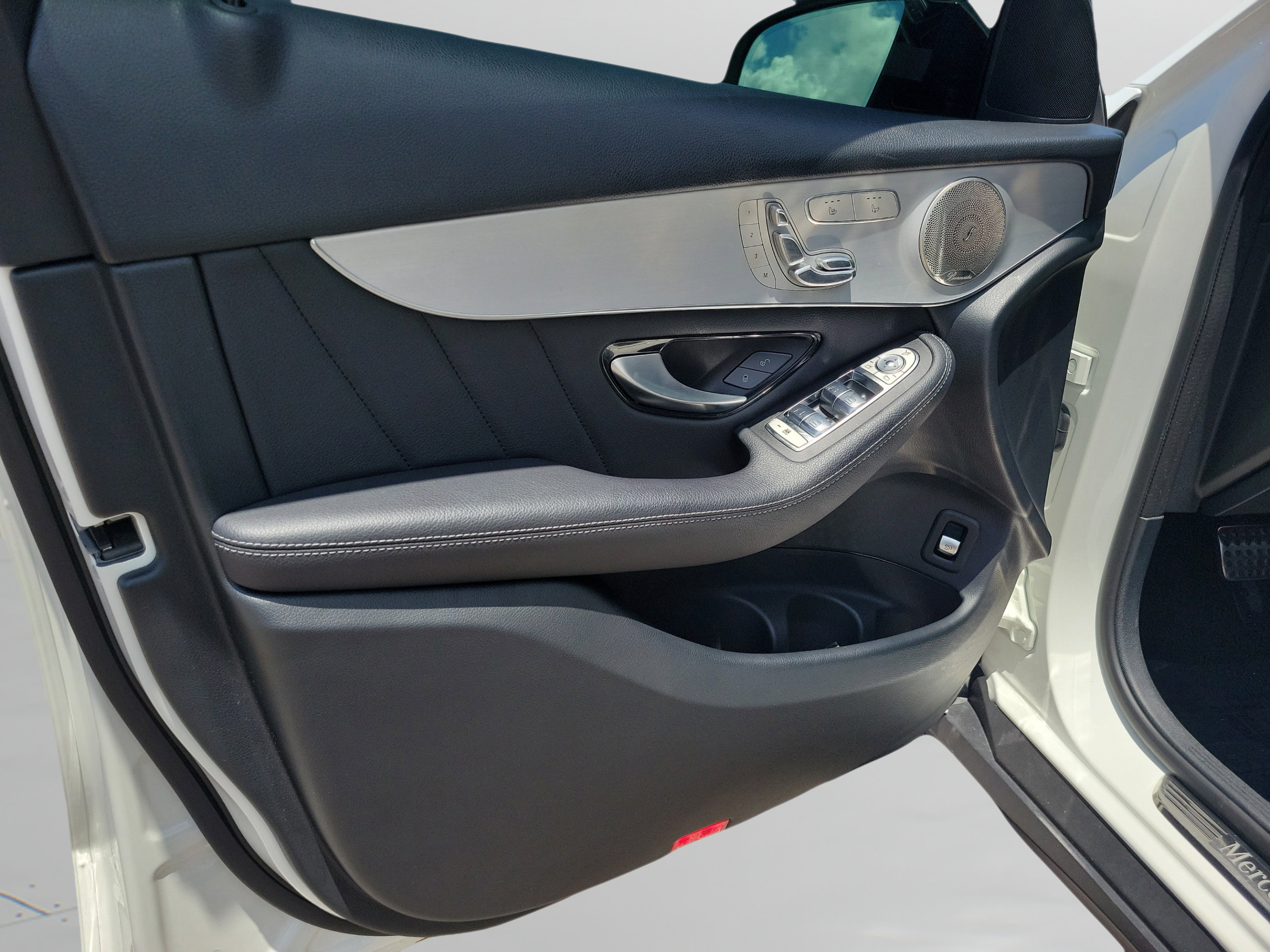 Certified 2021 Mercedes-Benz GLC 300 image 16