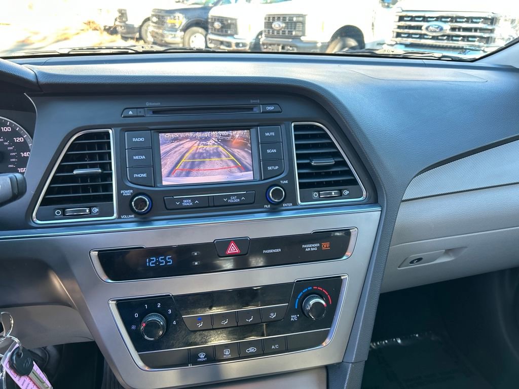 Used 2015 Hyundai Sonata SE w/ Option Group 09 image 18