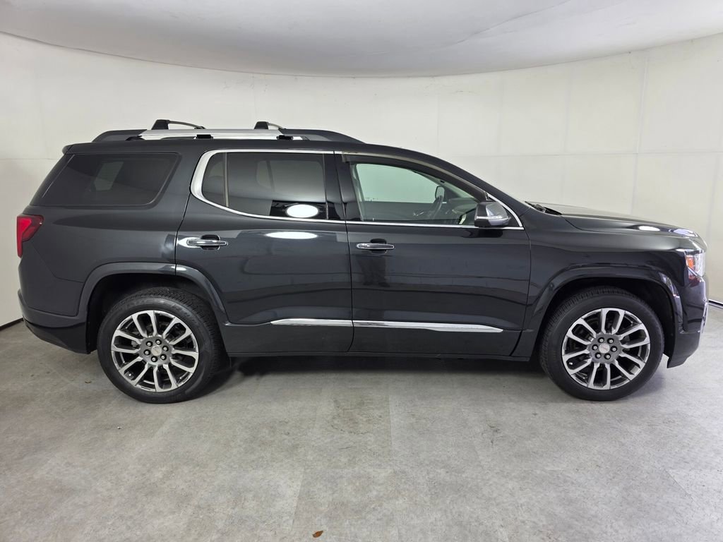 Used 2020 GMC Acadia Denali w/ Denali Ultimate Package image 3