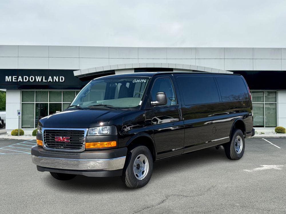 New 2026 GMC Savana 3500 Extended RWD image 1