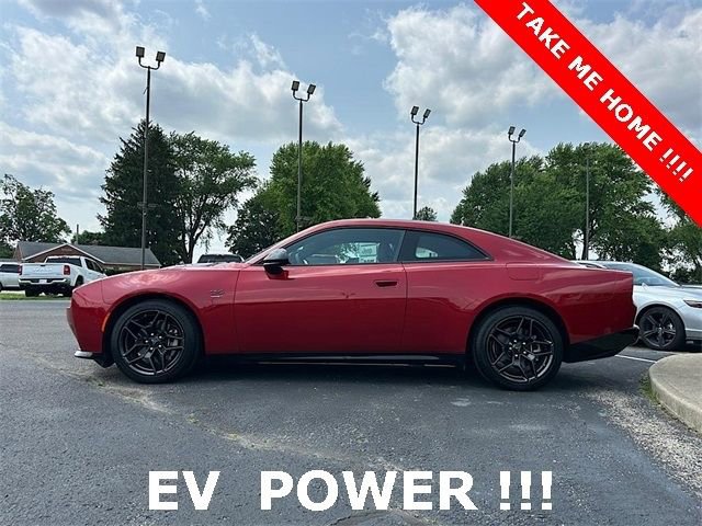Used 2024 Dodge Charger Daytona R/T w/ Plus Group AWD/4WD image 4