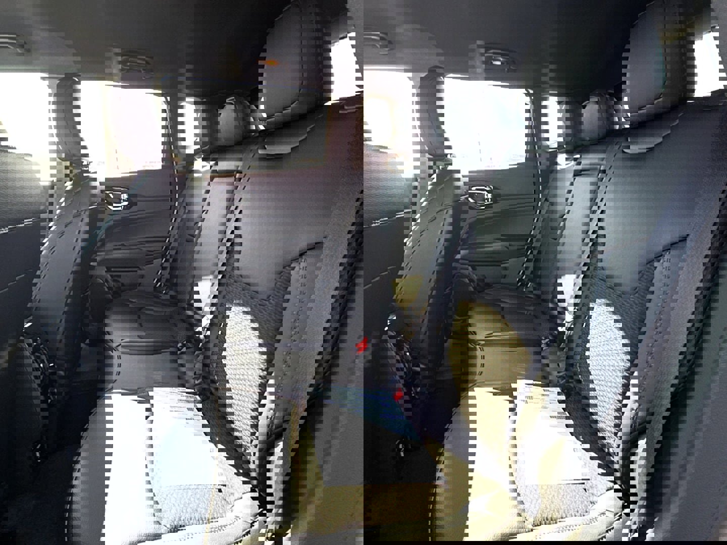 New 2026 Jeep Compass Latitude image 10