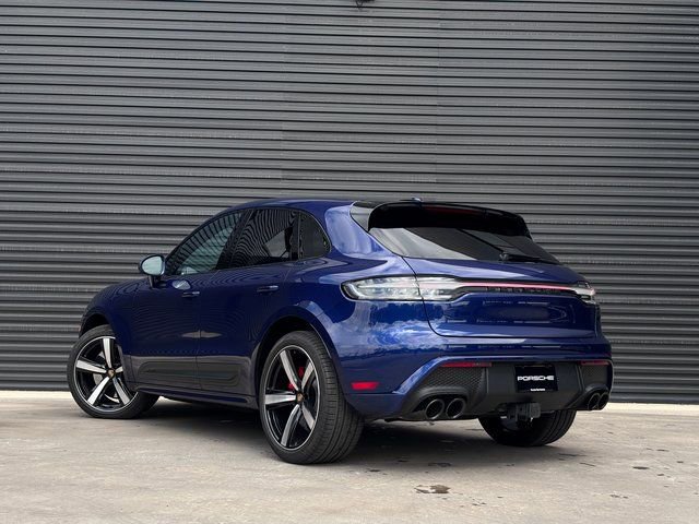 Certified 2024 Porsche Macan GTS image 3