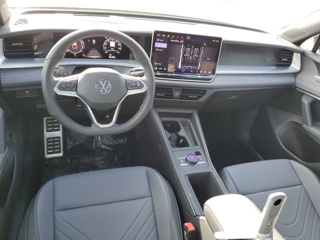 New 2026 Volkswagen Tiguan SE R-Line image 9