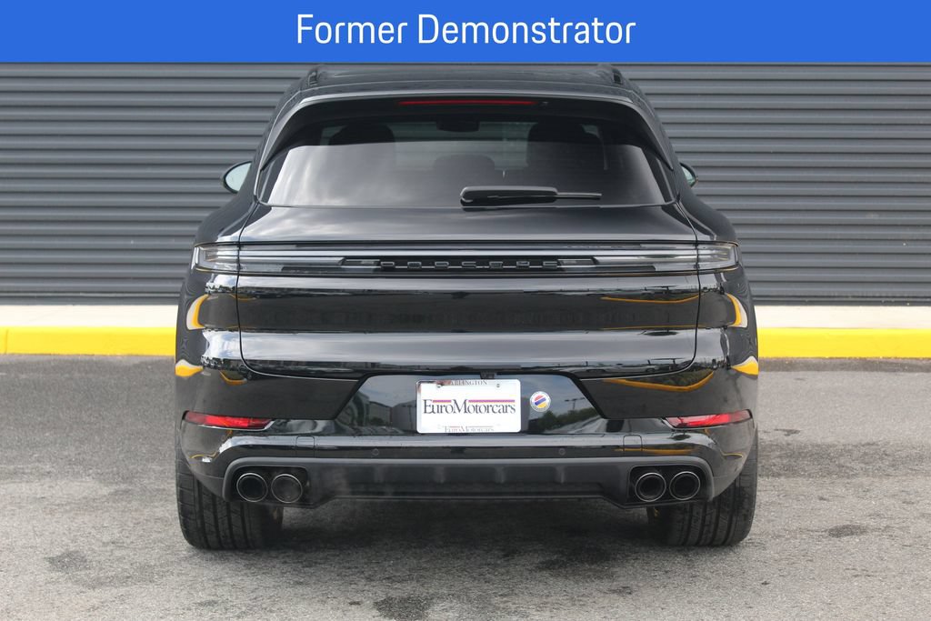 New 2026 Porsche Cayenne GTS AWD/4WD image 7