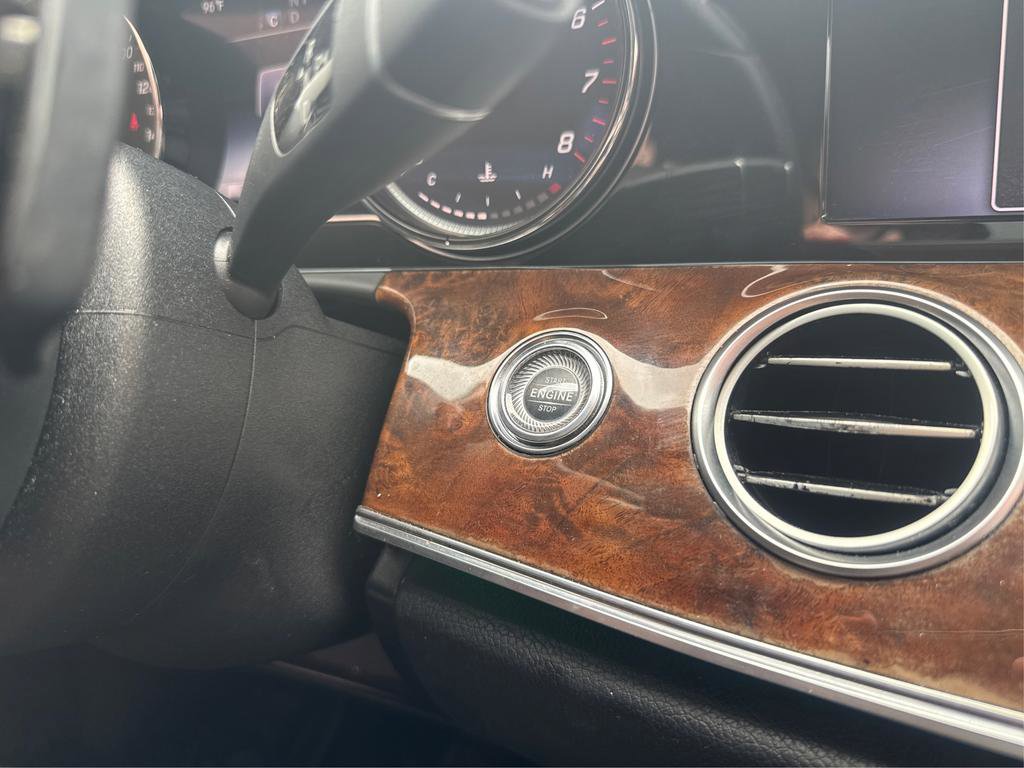 Used 2018 Mercedes-Benz E 300 image 29