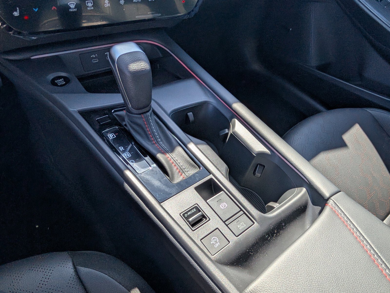 New 2026 Nissan Sentra SR w/ SR Premium Package FWD image 12