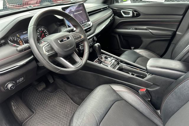 Used 2023 Jeep Compass Trailhawk image 10