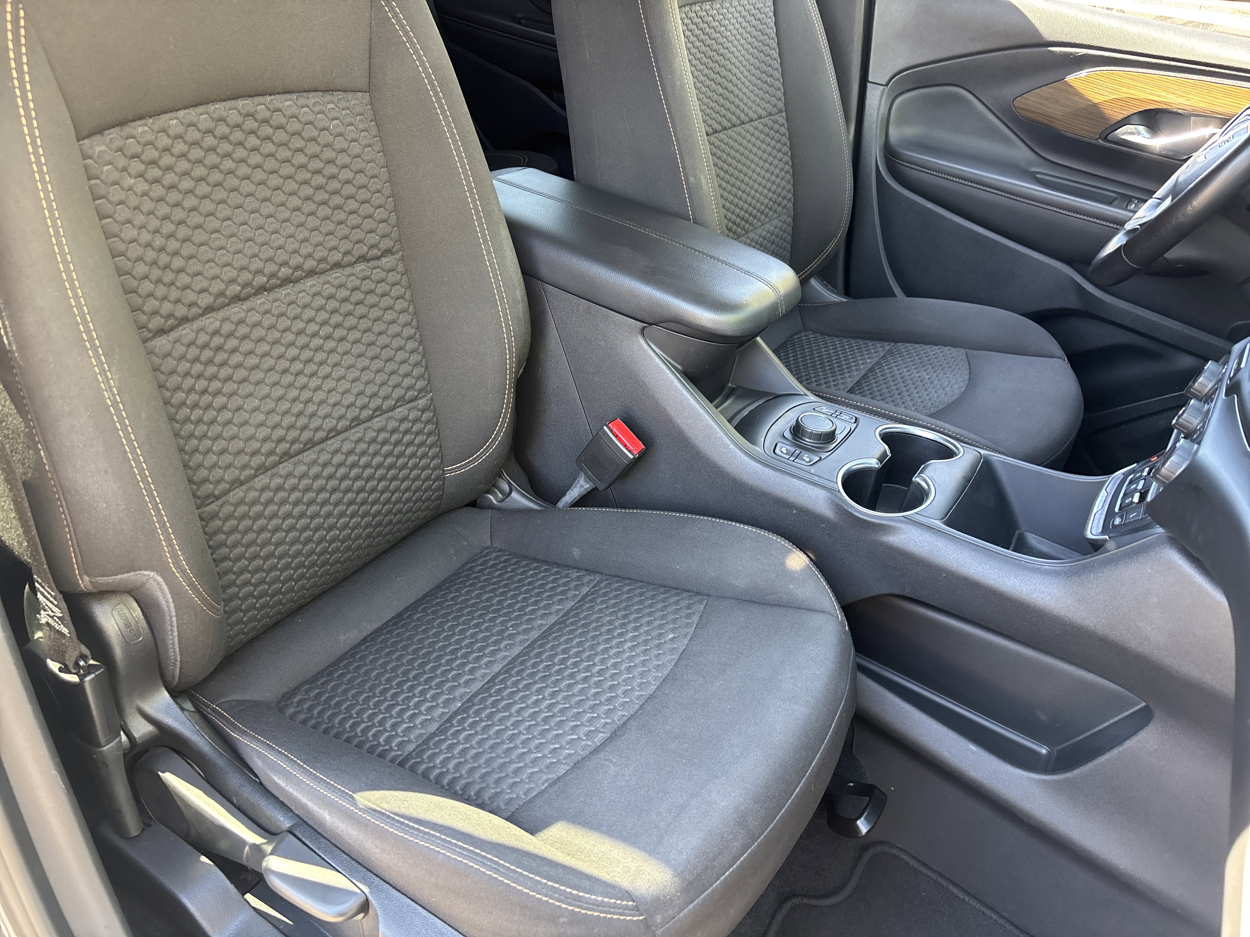 Used 2020 GMC Terrain SLE w/ Driver Convenience Package FWD image 8