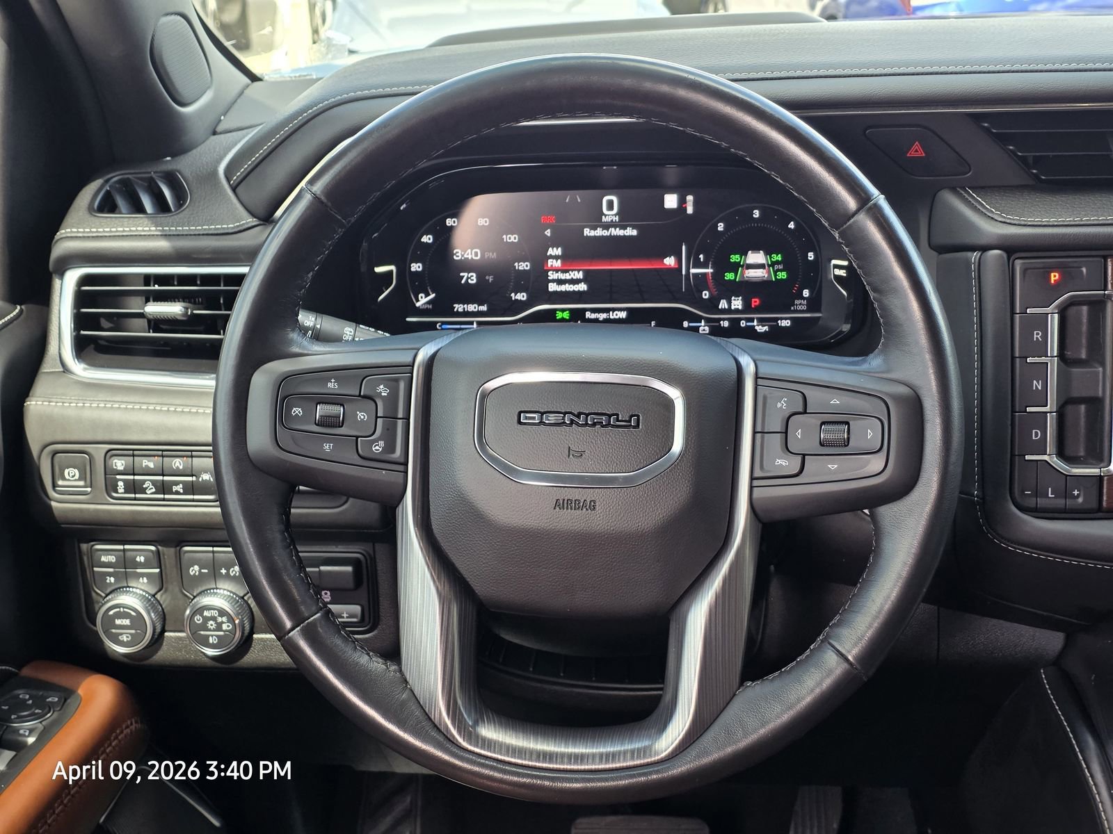 Used 2023 GMC Yukon Denali Ultimate image 32