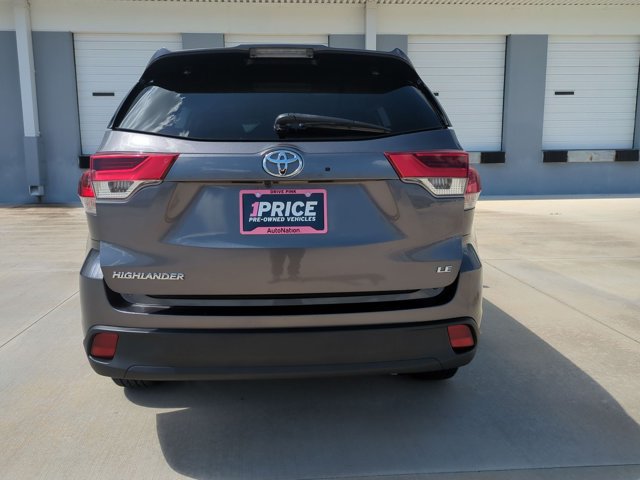 Used 2019 Toyota Highlander Plus FWD image 7