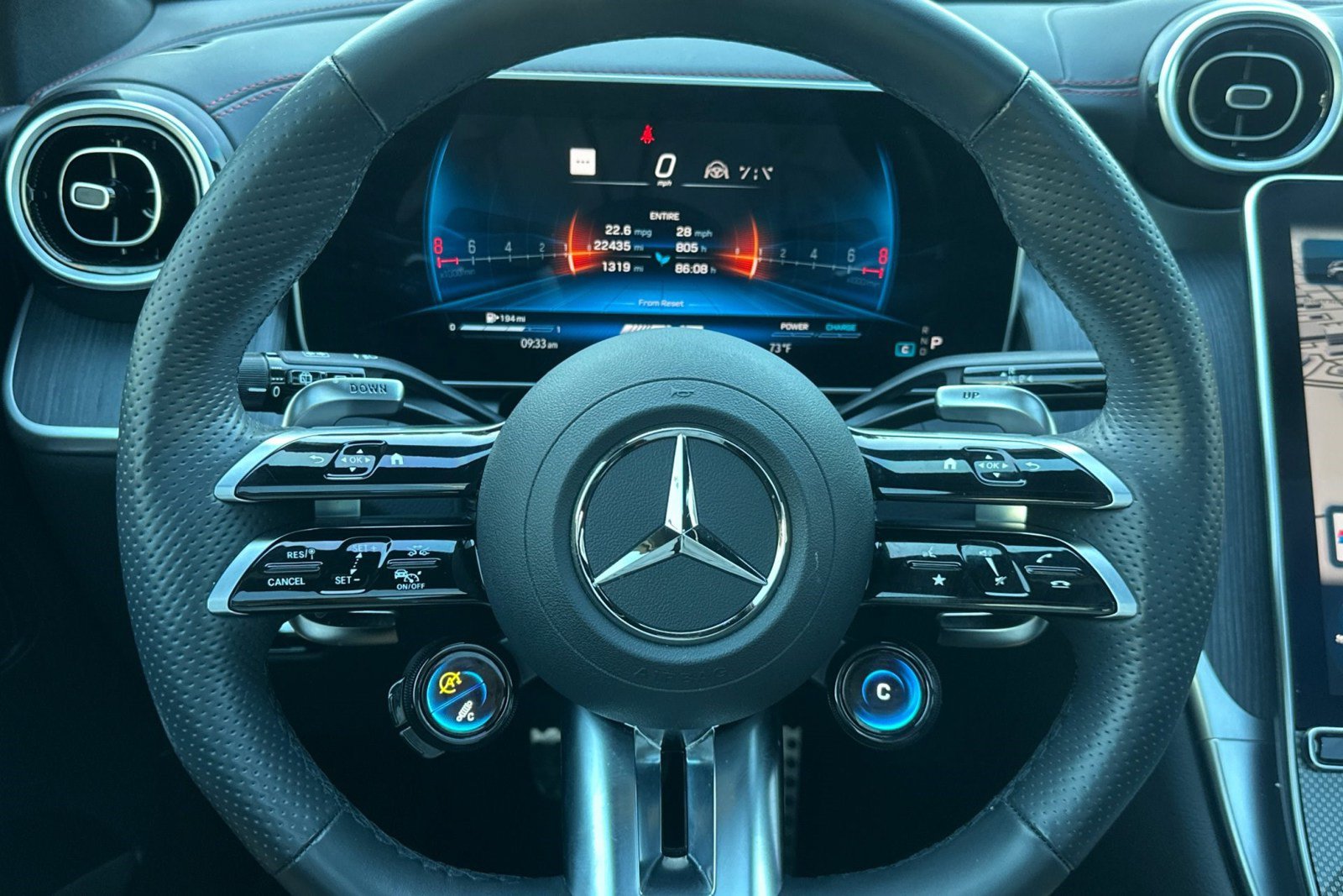 Used 2024 Mercedes-Benz GLC 43 AMG 4MATIC image 18