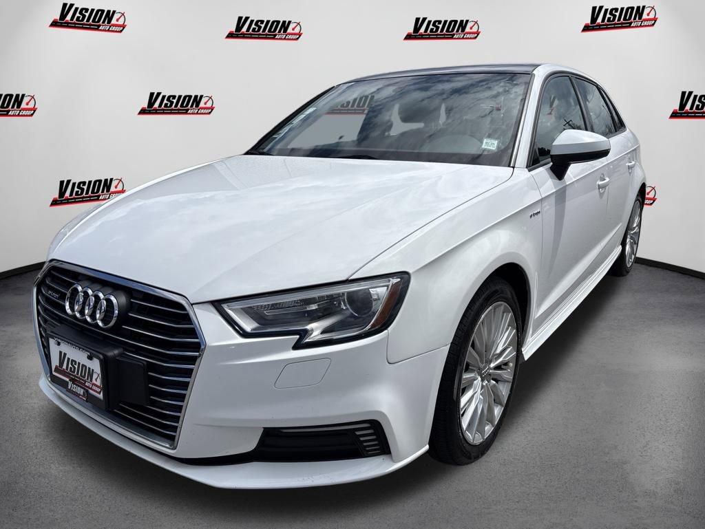 Used 2017 Audi A3 e-tron Premium FWD image 1