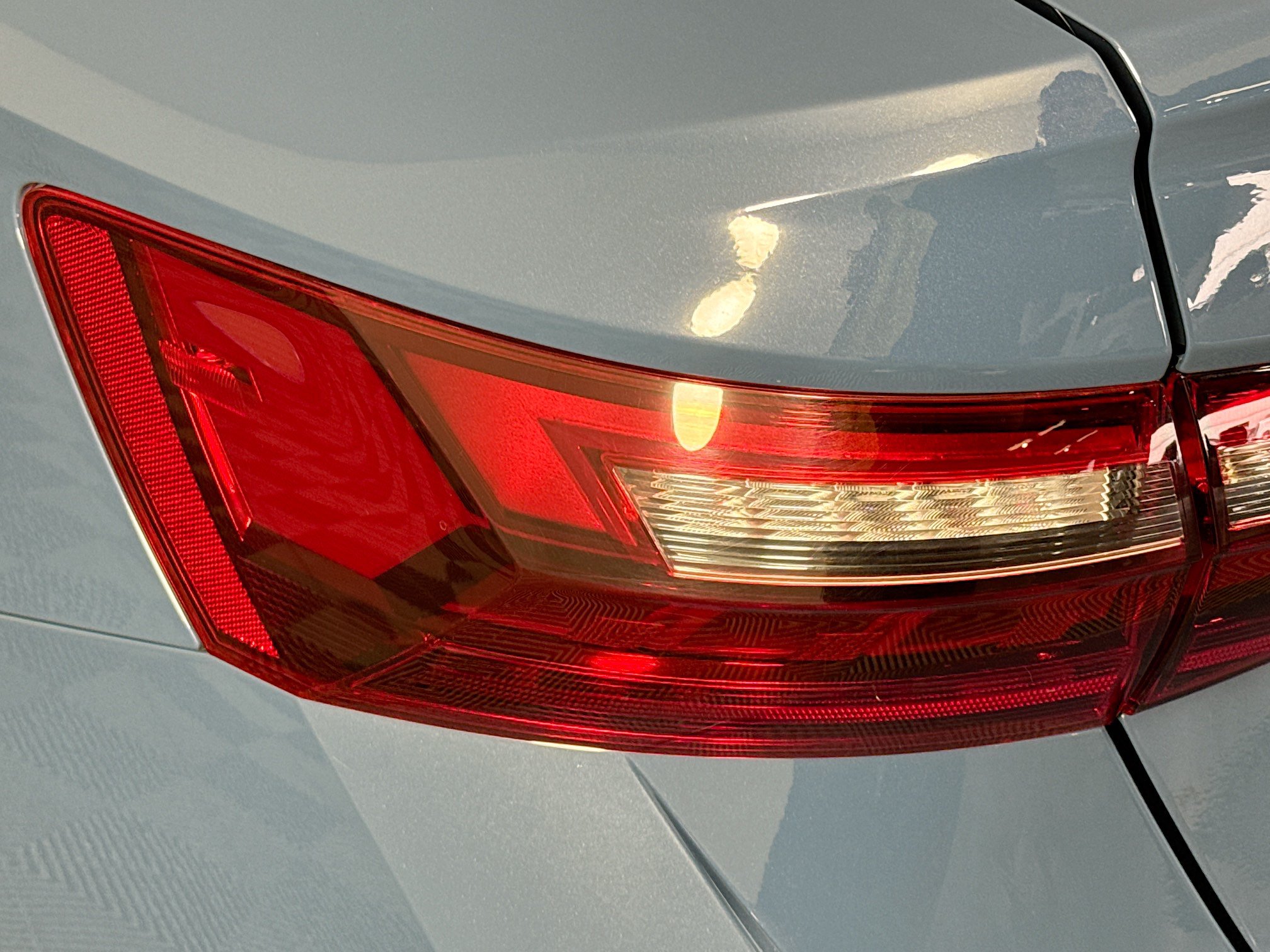 Used 2025 Volkswagen Jetta SE FWD image 35