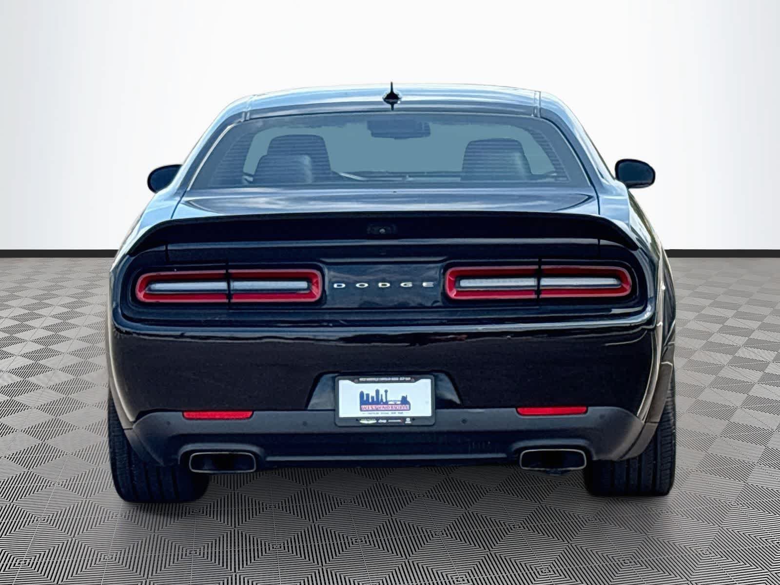 Used 2020 Dodge Challenger R/T Scat Pack RWD image 6