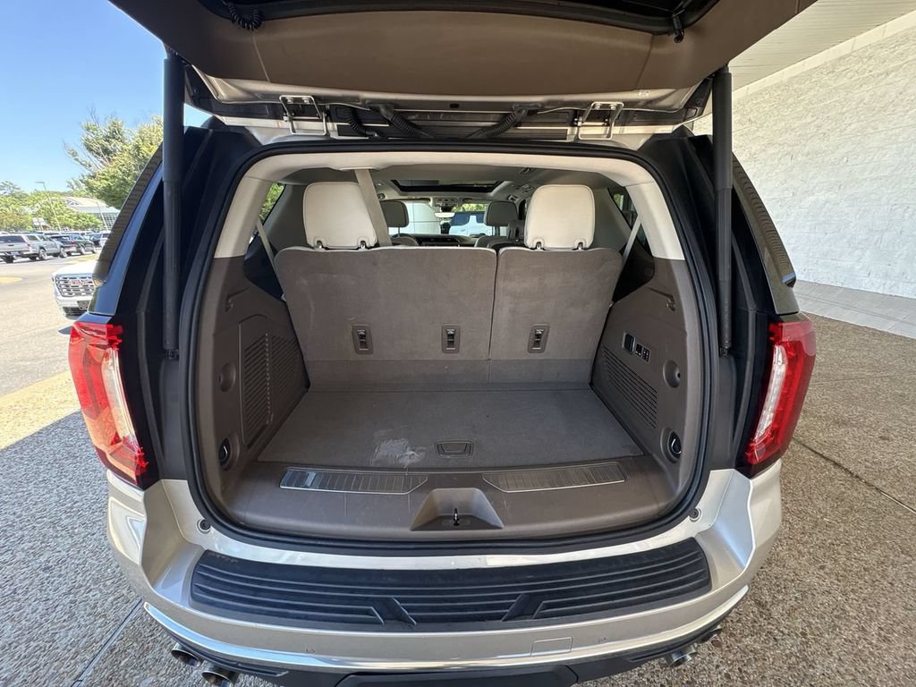 Certified 2021 GMC Yukon Denali w/ Denali Premium Package AWD/4WD image 27
