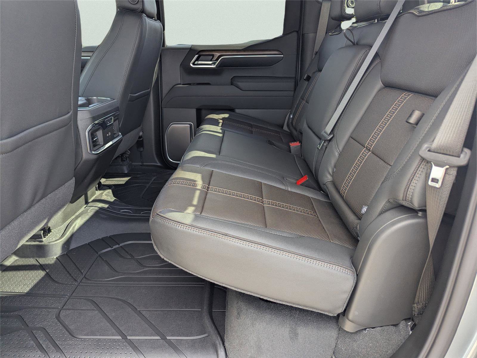 New 2026 Chevrolet Silverado 1500 High Country image 25