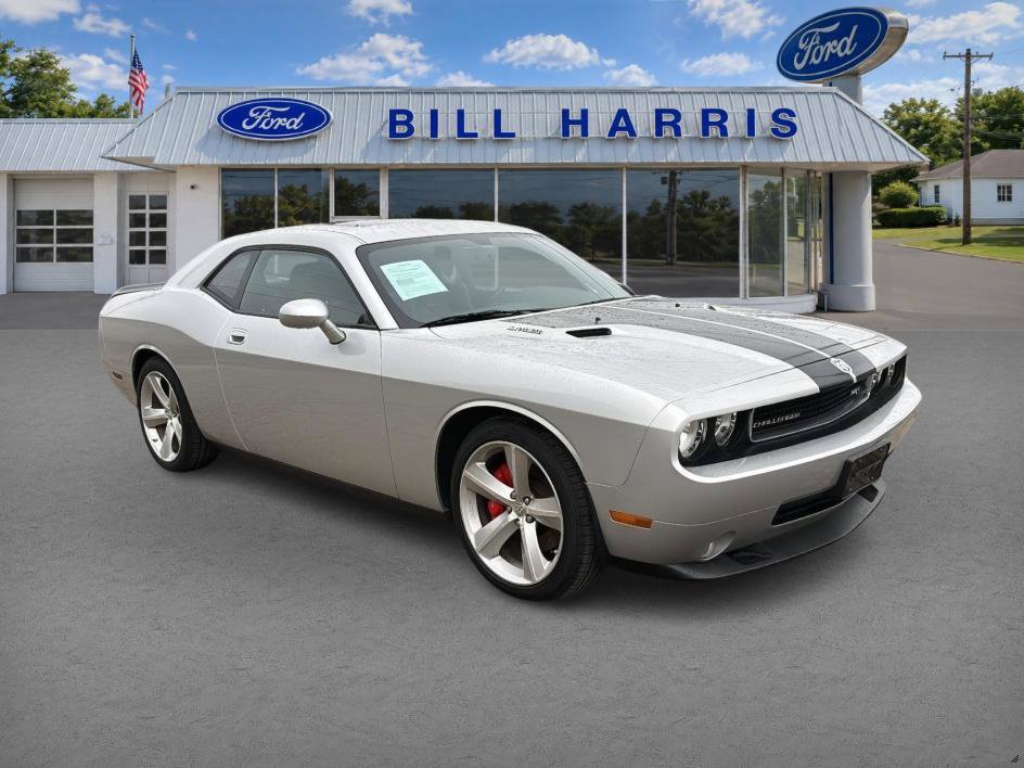 Used 2009 Dodge Challenger SRT8 w/ SRT Option Group II RWD image 4