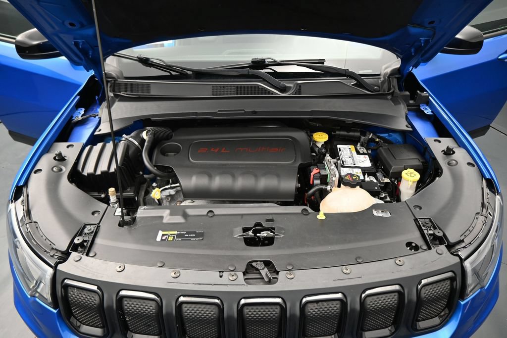 Used 2022 Jeep Compass Latitude FWD image 25