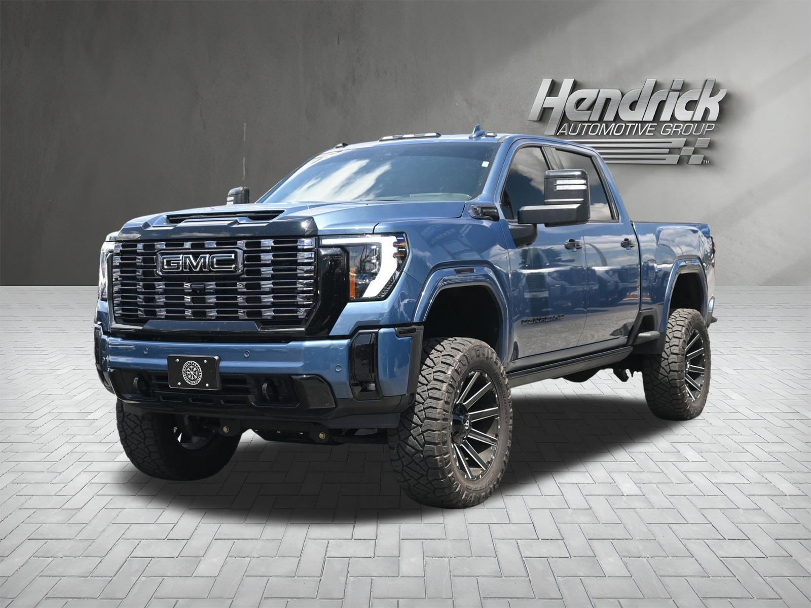 Used 2025 GMC Sierra 2500 Denali Ultimate AWD/4WD image 5