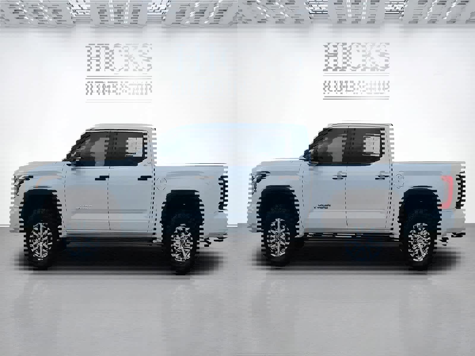 Used 2023 Toyota Tundra SR5 w/ SR5 Convenience Package image 8